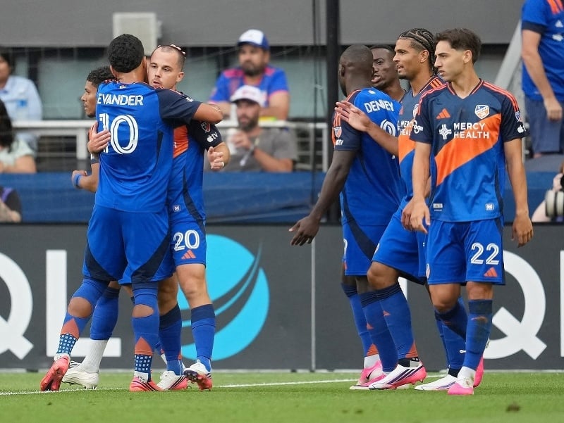 VIDEO Prihrám ti a ty roztrhneš sieť: MLS videla krásnu česko-slovenskú spoluprácu s gólovou pečaťou