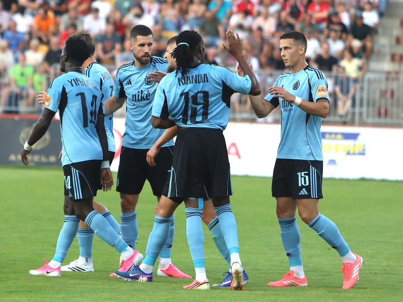 Rozhodnuté bolo už po polčase: Slovan gólovou kanonádou pod Urpínom zdemoloval nováčika