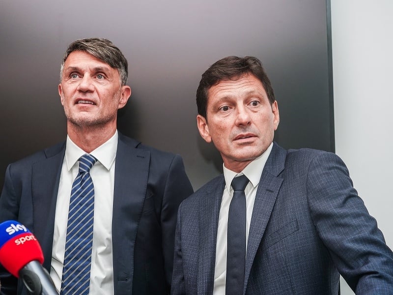 V talianskom futbale to vrie: Maldini rezignoval po dvoch týždňoch, končí aj ďalšia legenda