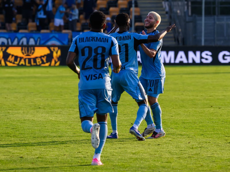 Domov si priviezli priaznivý výsledok: Slovan čaká kľúčová odveta, klub má fantastickú správu