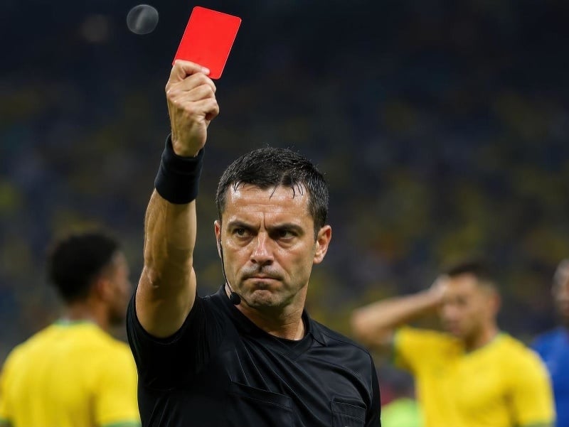 Kontroverzné futbalové momenty, o ktorých sa hovorí dodnes