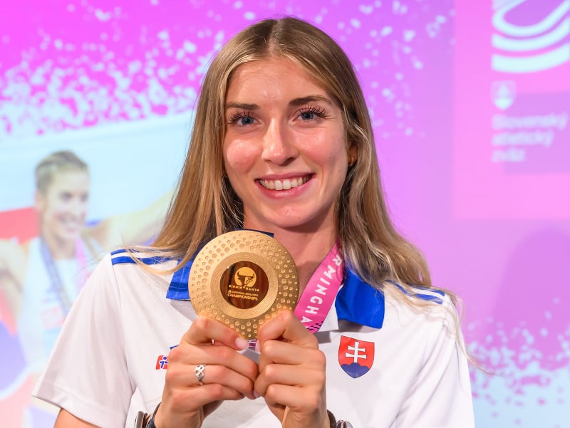 VIDEO Zapletalová zlomila 16-ročné čakanie: Majsterka Európy je už doma, je to veľmi krásne