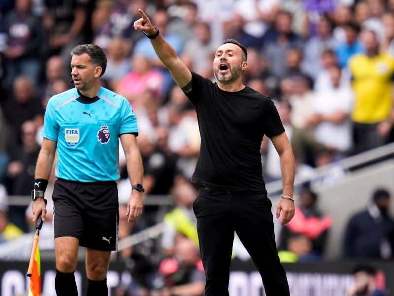 Dúbravkov šéf sa zastal De Zerbiho: Generálny riaditeľ Tottenhamu načrtol, čo sa deje v zákulisí