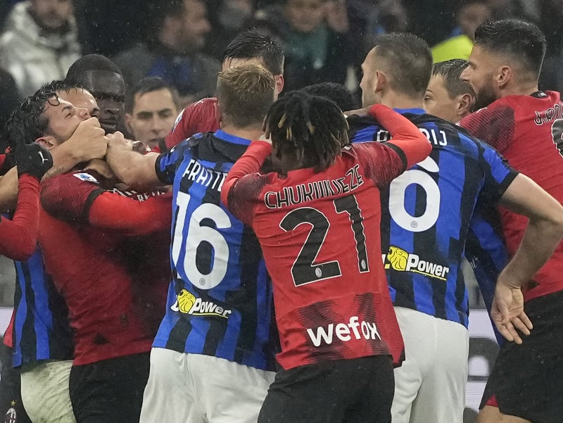 Roztržka hráčov AC Miláno a Interu Miláno