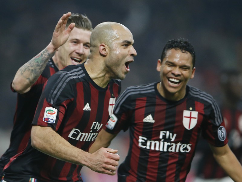 Juraj Kucka, Alex Dias da Costa a Carlos Bacca sa radujú z gólu