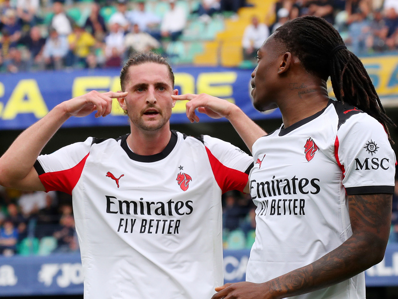 Adrien Rabiot oslavuje gól milánskeho AC