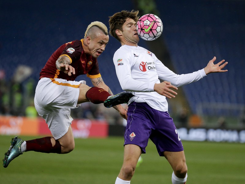 Radja Nainggolan zasiahol Mendoza Marcosa Alonsa