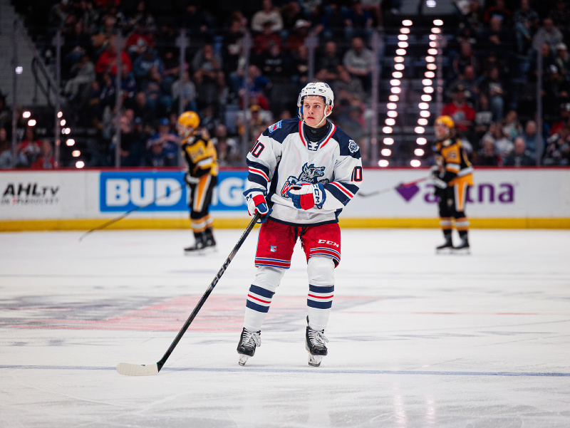 Slovenský hokejista Adam Sýkora v drese AHL tímu Hartford Wolf Pack