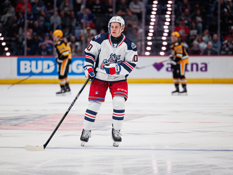 Slovenský hokejista Adam Sýkora v drese AHL tímu Hartford Wolf Pack