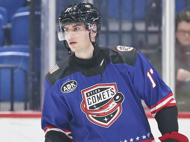 Šimon Nemec v drese AHL tímu Utica Comets