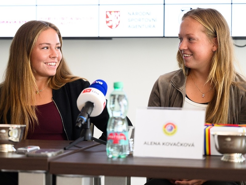 Sestry Jana a Alena Kovačkové