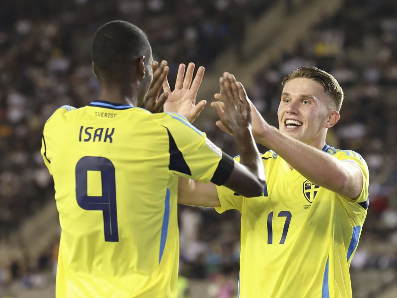 Radosť dvojice Viktor Gyokeres a Alexander Isak