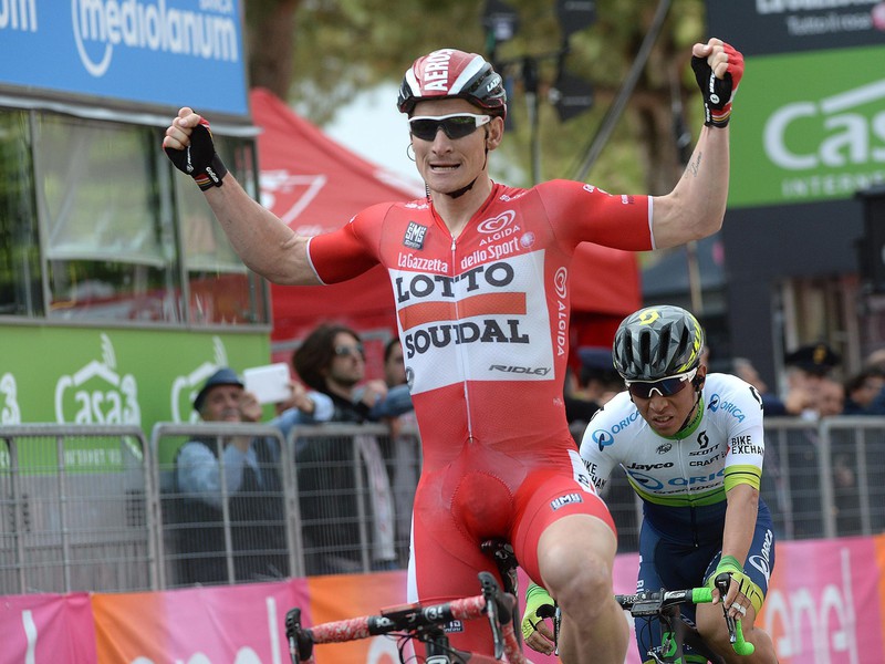 André Greipel ovládol dvanástu etapu Giro d'Italia