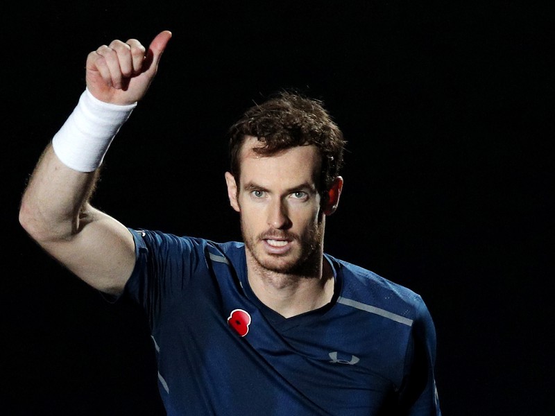 Andy Murray s víťaznou trofejou