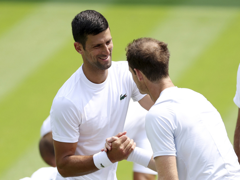 Novak Djokovič a Andy Murray pred štartom Wimbledonu
