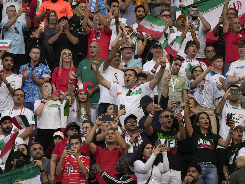 Fanúšikovia na zápase Anglicko - Irán