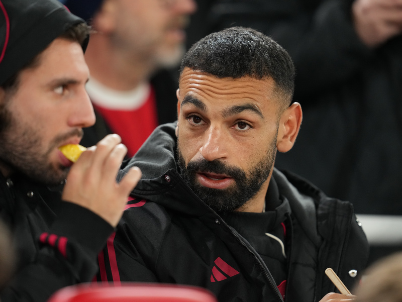 Mohamed Salah na lavičke náhradníkov Liverpoolu