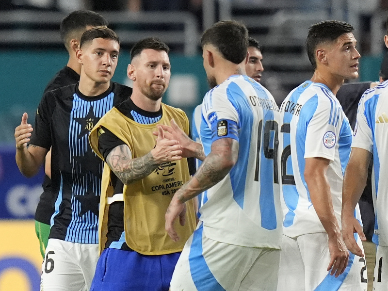 Postupové oslavy hráčov Argentíny