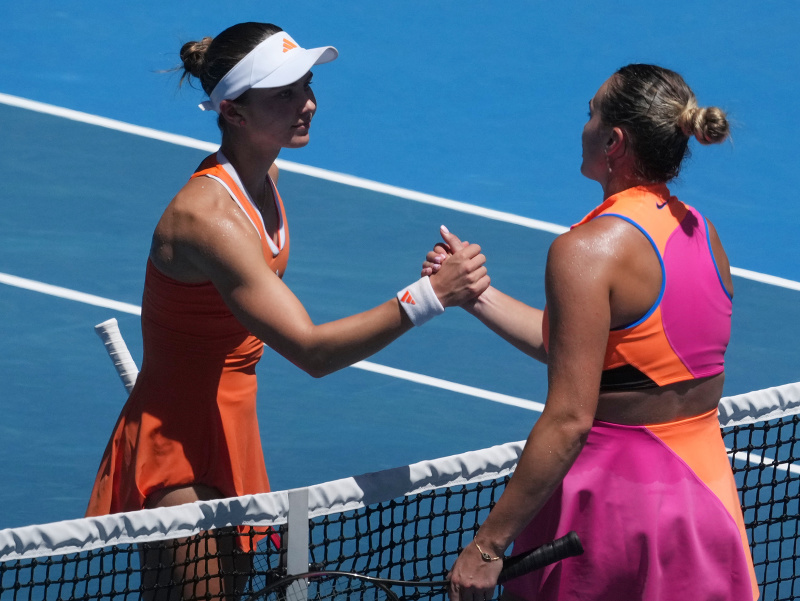 Iva Jovicová a Aryna Sabalenková