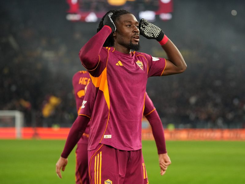 Manu Kone oslavuje gól 