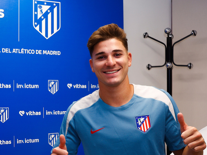 Julián Álvarez sa stal novou posilou Atlética Madrid