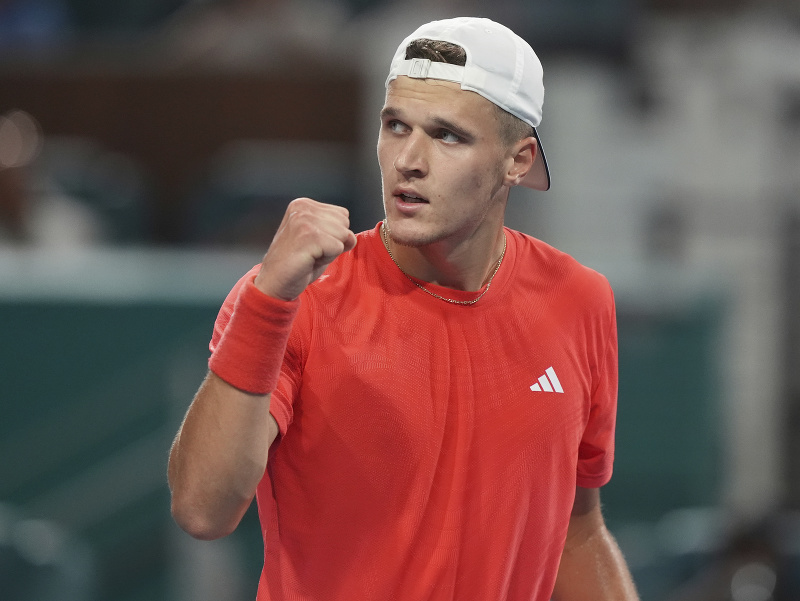 Jakub Menšík a jeho víťazná radosť na turnaji ATP Masters 1000 v Miami