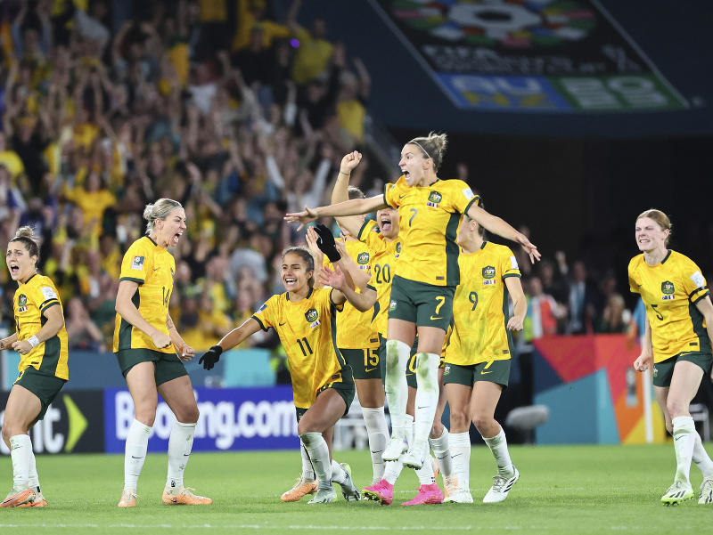 Austrálske futbalistky jasajú po postupe do semifinále