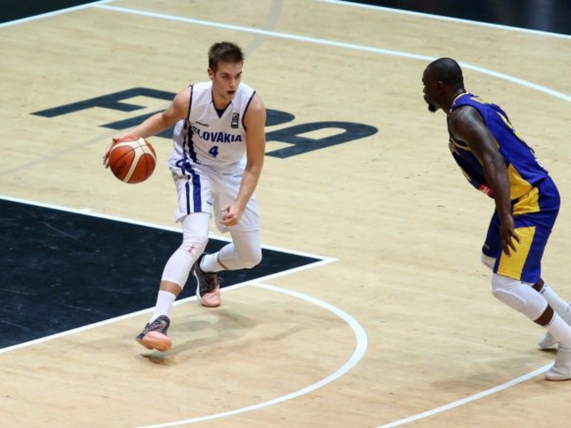 Slovenskí basketbalisti nestačili na domáce Švédsko