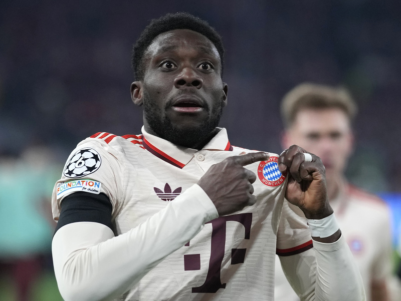 Alphonso Davies sa vrátil do tréningového procesu