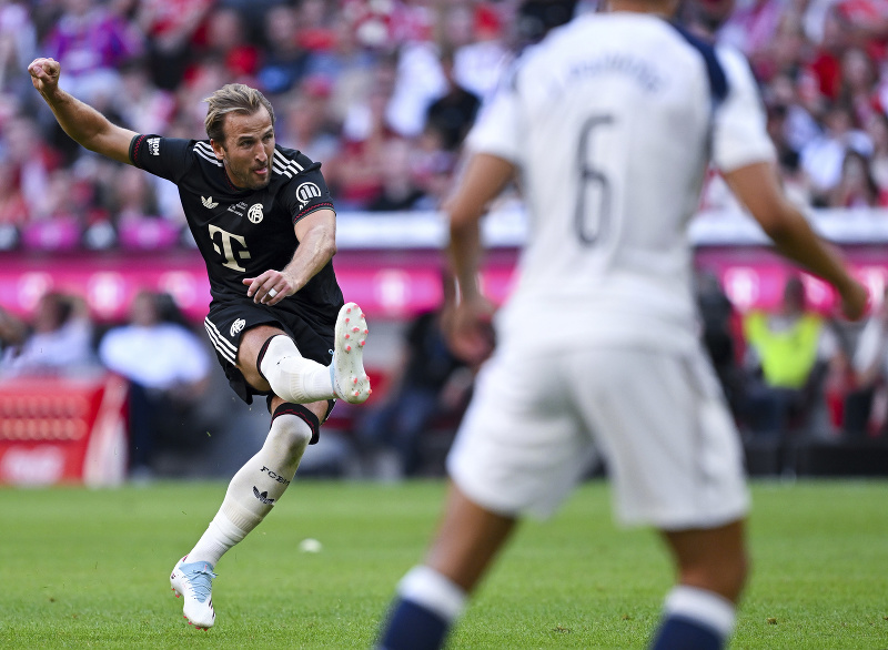 Harry Kane pomohol Bayernu k výhre nad svojim bývalým klubom Tottenhamom Hotspur
