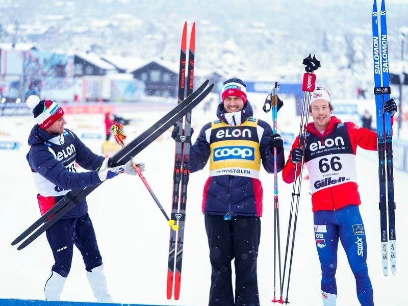 Nórsky bežec na lyžiach Paal Golberg zvíťazil v sobotných pretekoch na 10 km klasicky na domácej pôde v Beitostölene.