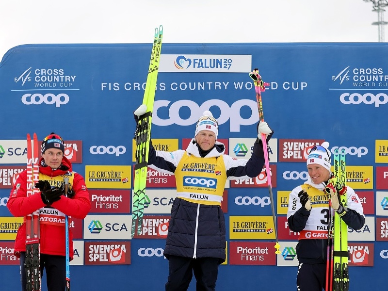 Johannes Hösflot Kläbo (v strede)