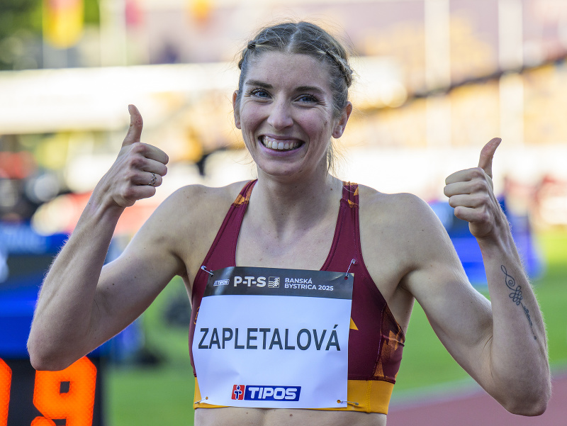 Emma Zapletalová sa usmieva