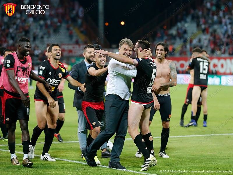 Radosť hráčov Benevento Calcio