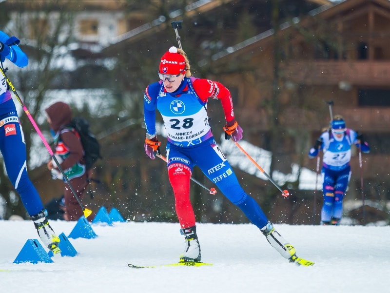Slovenská biatlonistka Paulína Bátovská Fialková počas pretekov s hromadným štartom na 12,5 km na podujatí 3. kola Svetového pohára vo francúzskom meste Annecy