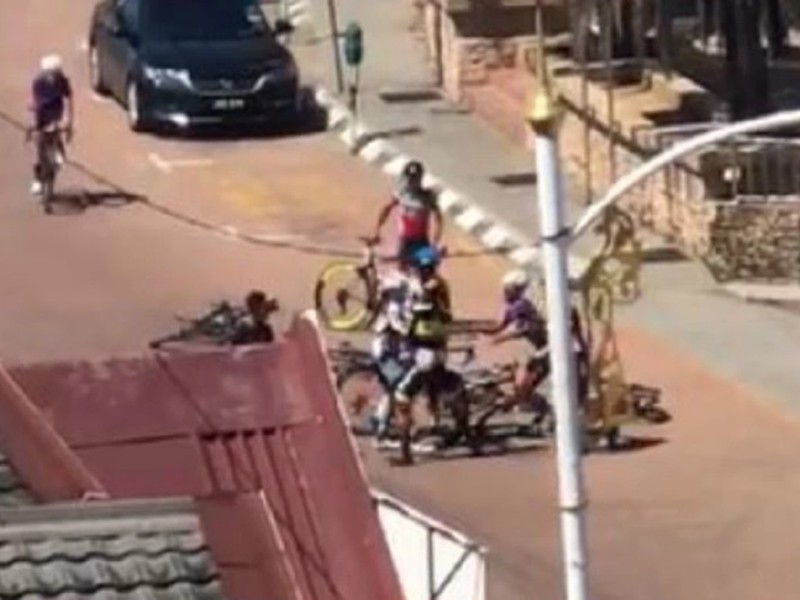 Mladého čínskeho cyklistu usvedčilo video od diváka