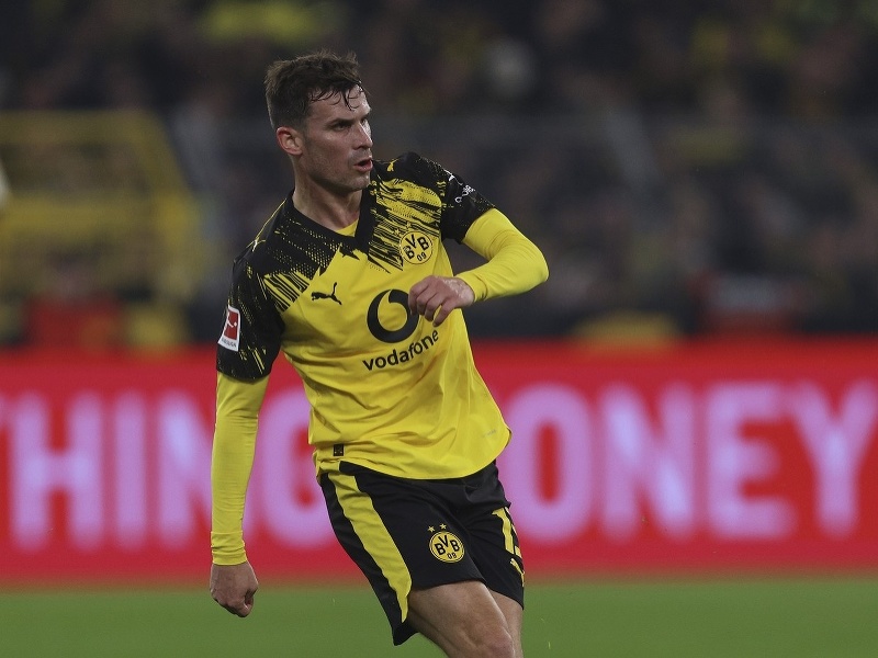 Pascal Gross v drese Borussie Dortmund