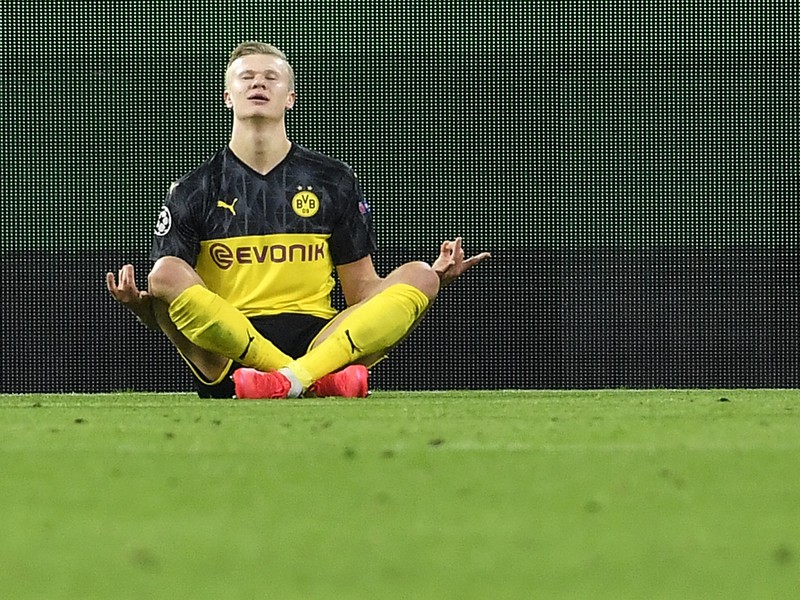Erling Braut Haaland nastrieľal v tejto sezóne LM už desať gólov