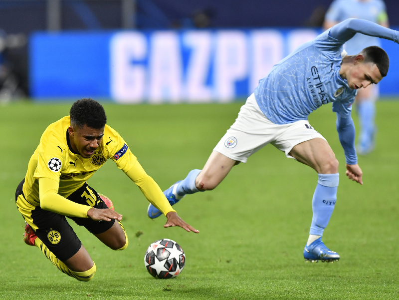 Phil Foden a Ansgar Kanuff