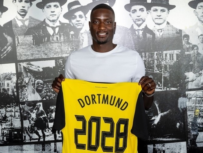 Serhou Guirassy sa upísal nemeckému Dortmundu