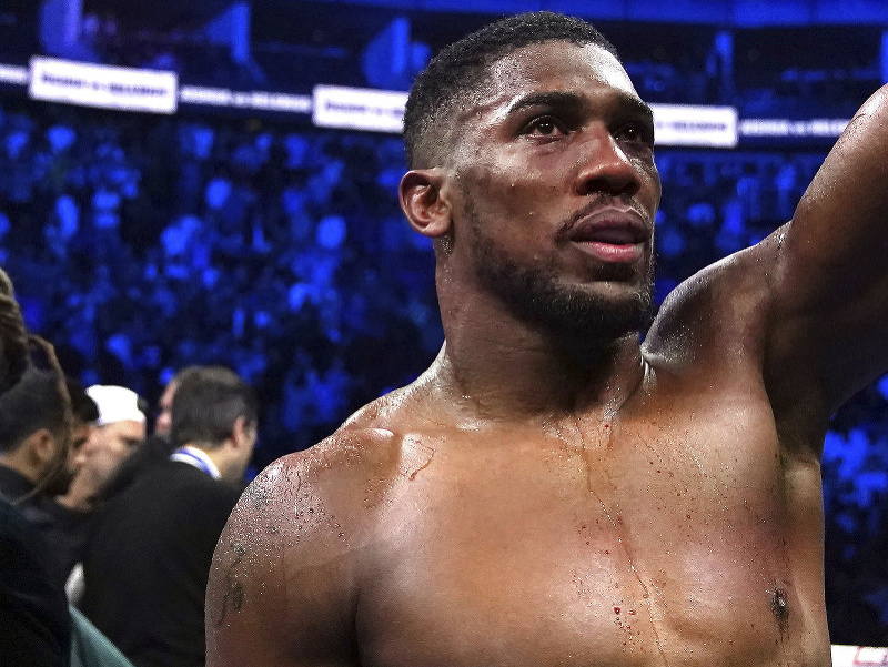 Britský boxer Anthony Joshua