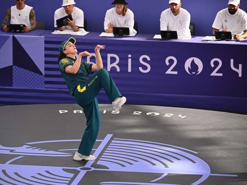 Austrálska tanečnica Rachael Gunnová počas svojho vystúpenia na LOH 2024 v Paríži