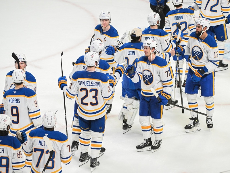 Hokejisti Buffala sa tešia z výhry 8:3 po 6. zápase 2. kola play-off zámorskej NHL