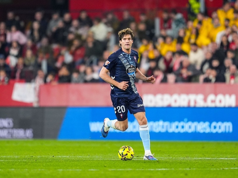 Marcos Alonso v drese Celty Vigo