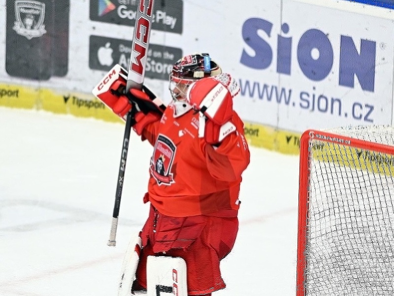 Stanislav Škorvánek oslavuje triumf Mountfield Hradec Králové