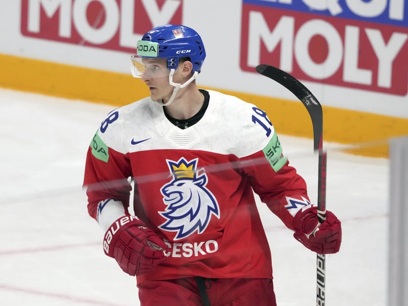 Český hokejista Dominik Kubalík sa teší z gólu počas zápasu základnej B-skupiny Česko - Slovinsko na 86. majstrovstvách sveta v ľadovom hokeji