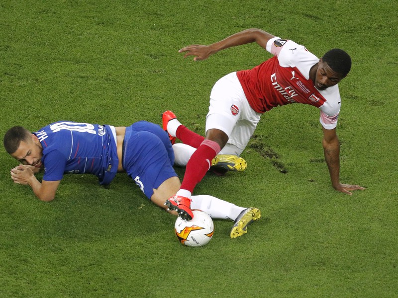 Maitland-Niles proti Hazardovi