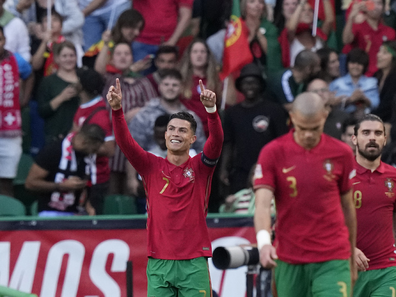 Cristiano Ronaldo sa raduje z gólu v drese Portugalska