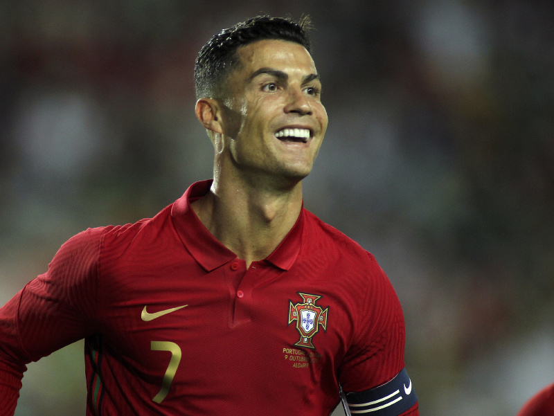 Cristiano Ronaldo oslavuje ďalší reprezentačný gól