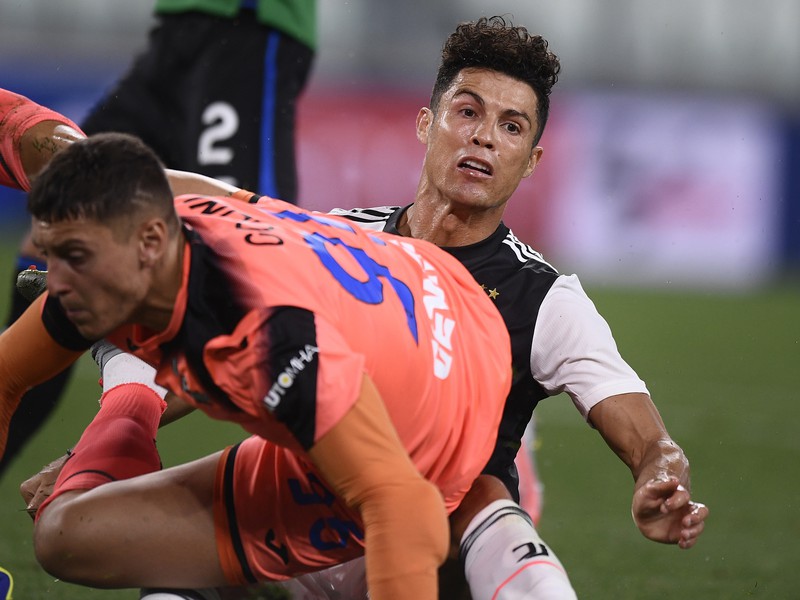 Cristiano Ronaldo a Pierluigi Gollini
